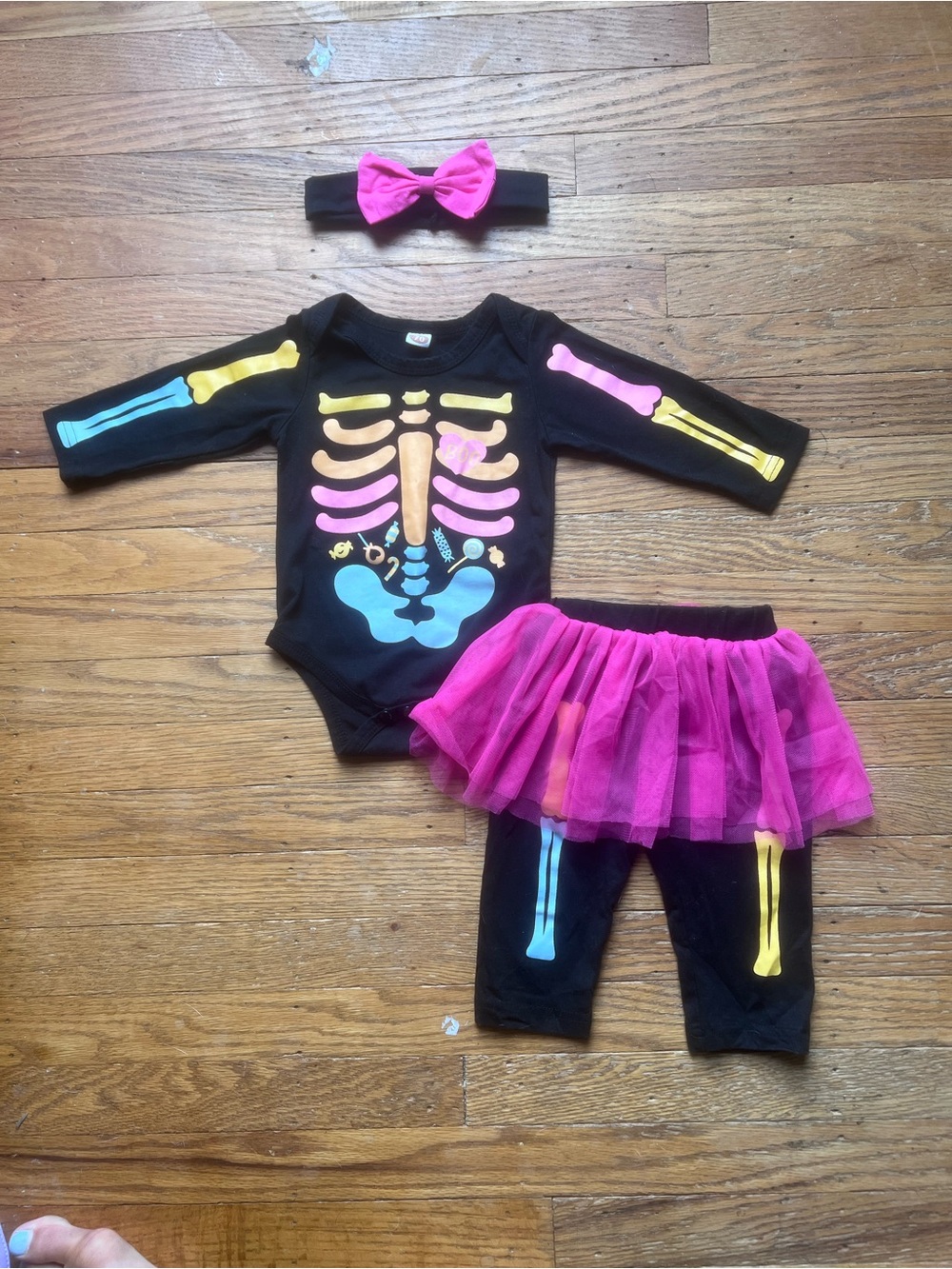 Fall Baby girl outfits and dresses bundle size 3-6 months with pumpkins and skel - Picture 10 of 14